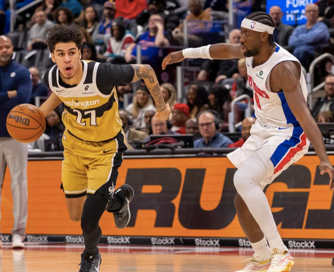 体育赛事直播-爆大冷！东部第一轰然倒下：全场鸦雀无声，康宁汉姆空砍30+8+8